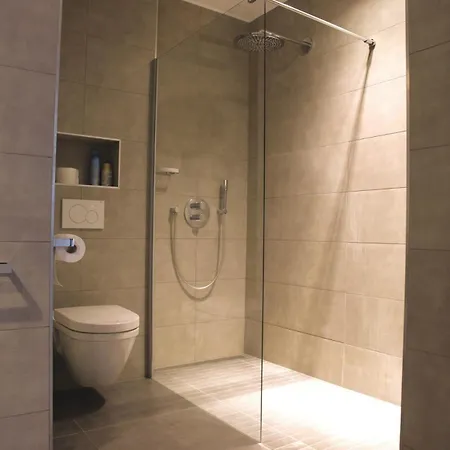 Modern Stylish 2br Apartment *